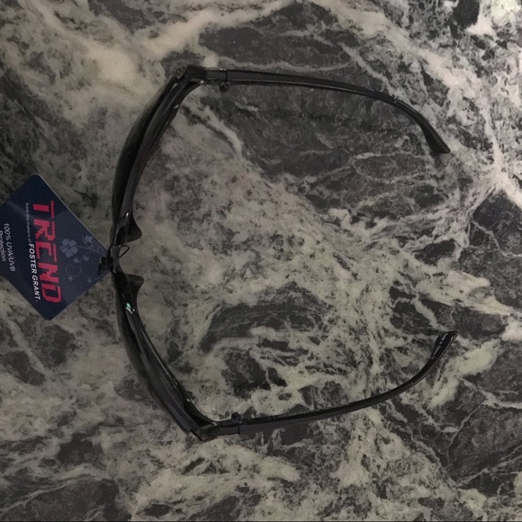 Foster Grant Open side frame Sunglasses - Picture 3 of 5